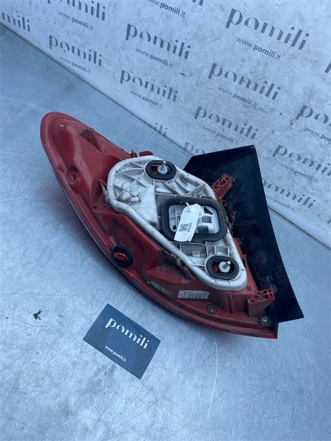 Pomili Fanaleria Opel Meriva S10 fanale posteriore destro