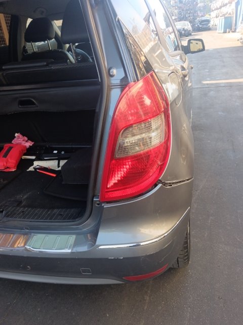 Pomili Fanaleria Fanale posteriore destro Mercedes-Benz Classe A W/C169 usato