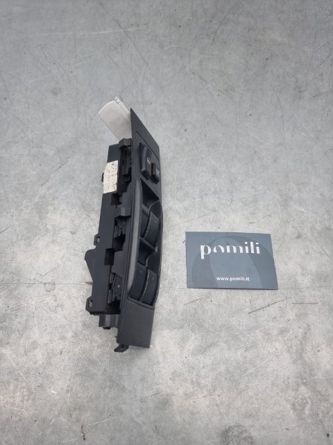Pomili Rivestimenti interni Blocco comandi alzacristalli Mitsubishi L200