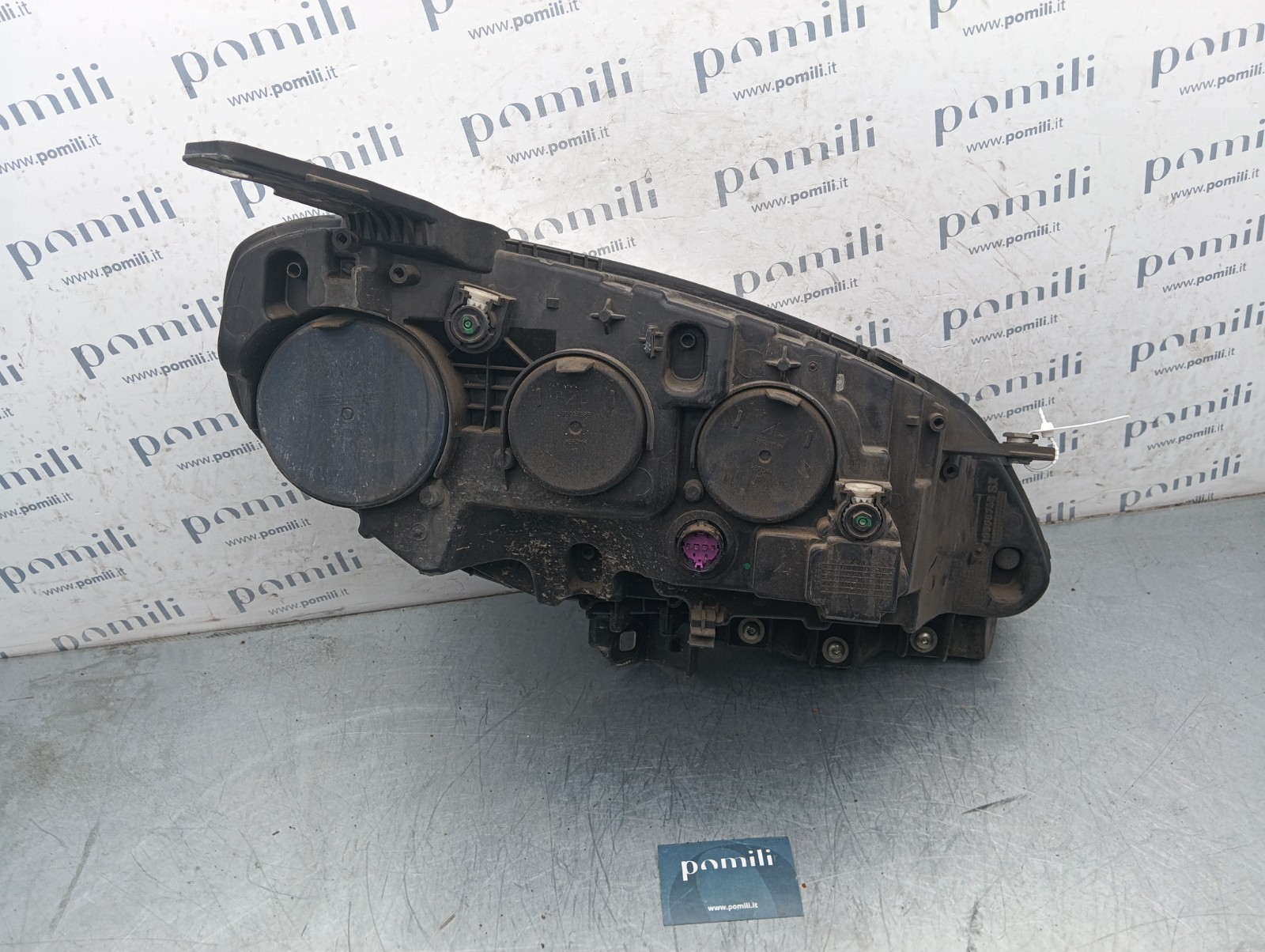 Pomili Fanaleria faro anteriore sinistro Fiat Doblò II 10500748 usato