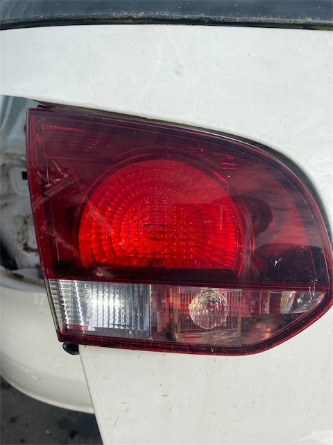 Pomili Fanaleria Volkswagen Golf (5K/AJ) fanale posteriore interno sinistro 09/08>