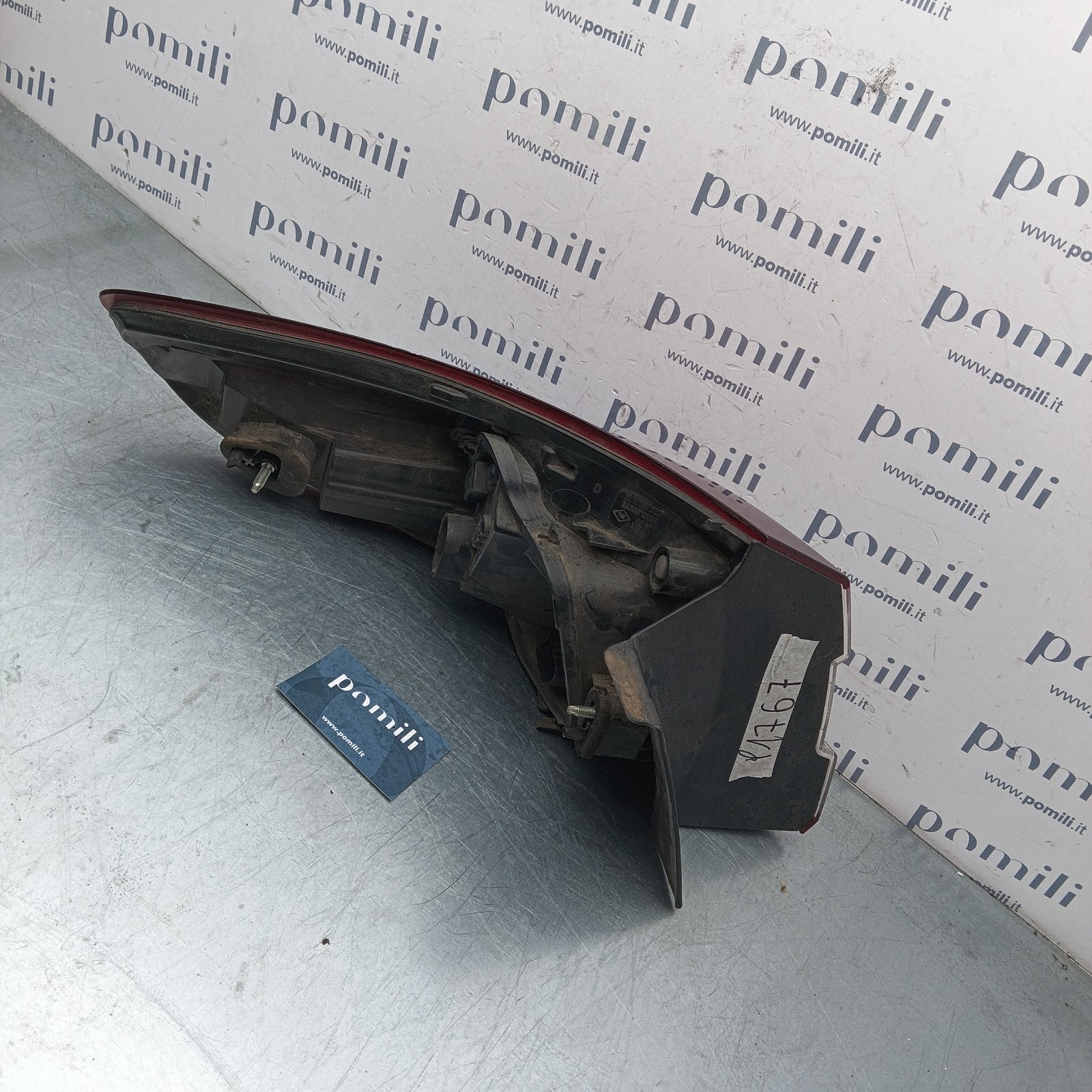 Pomili Fanaleria fanale posteriore destro Renault Megane III Grandtour 265500010R usato