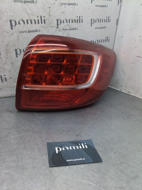 Pomili Fanaleria Kia Sportage 3a Serie fanale posteriore esterno destro