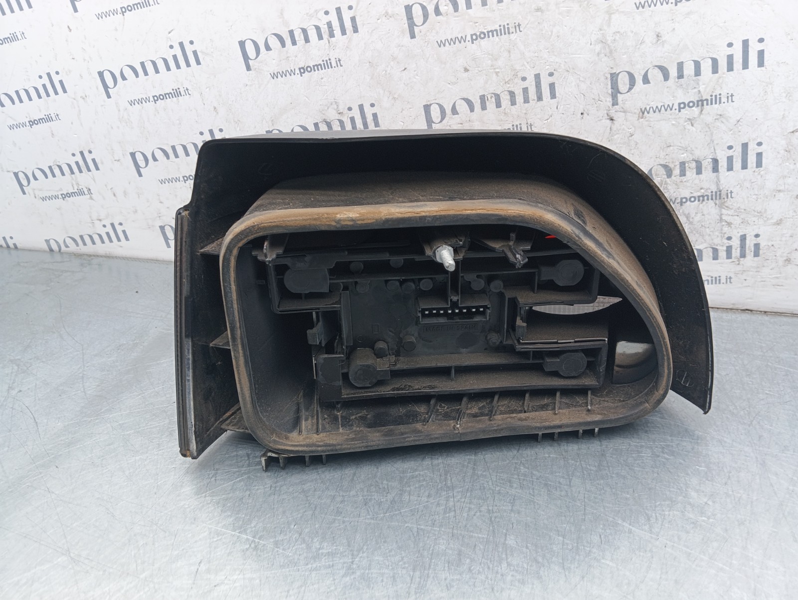 Pomili Fanaleria Renault Clio I fanale posteriore destro usato