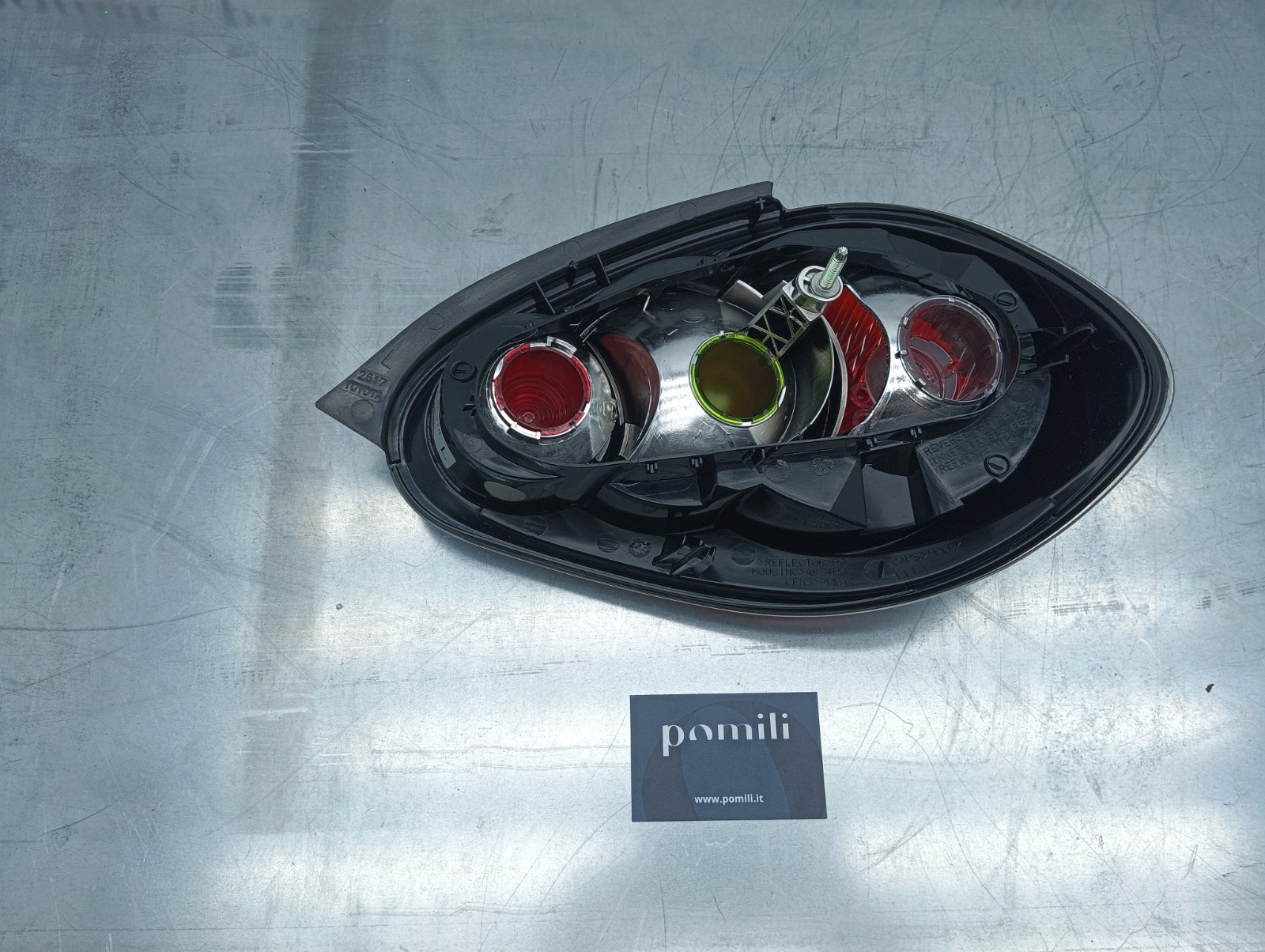 Pomili Fanaleria Fanale posteriore sinistro Toyota Aygo 81561-0H070 fanale nuovo