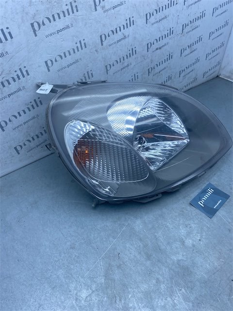 Pomili Fanaleria Toyota Yaris proiettore destro