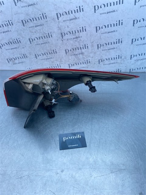 Pomili Fanaleria Ford Focus CB8 fanale posteriore sinistro