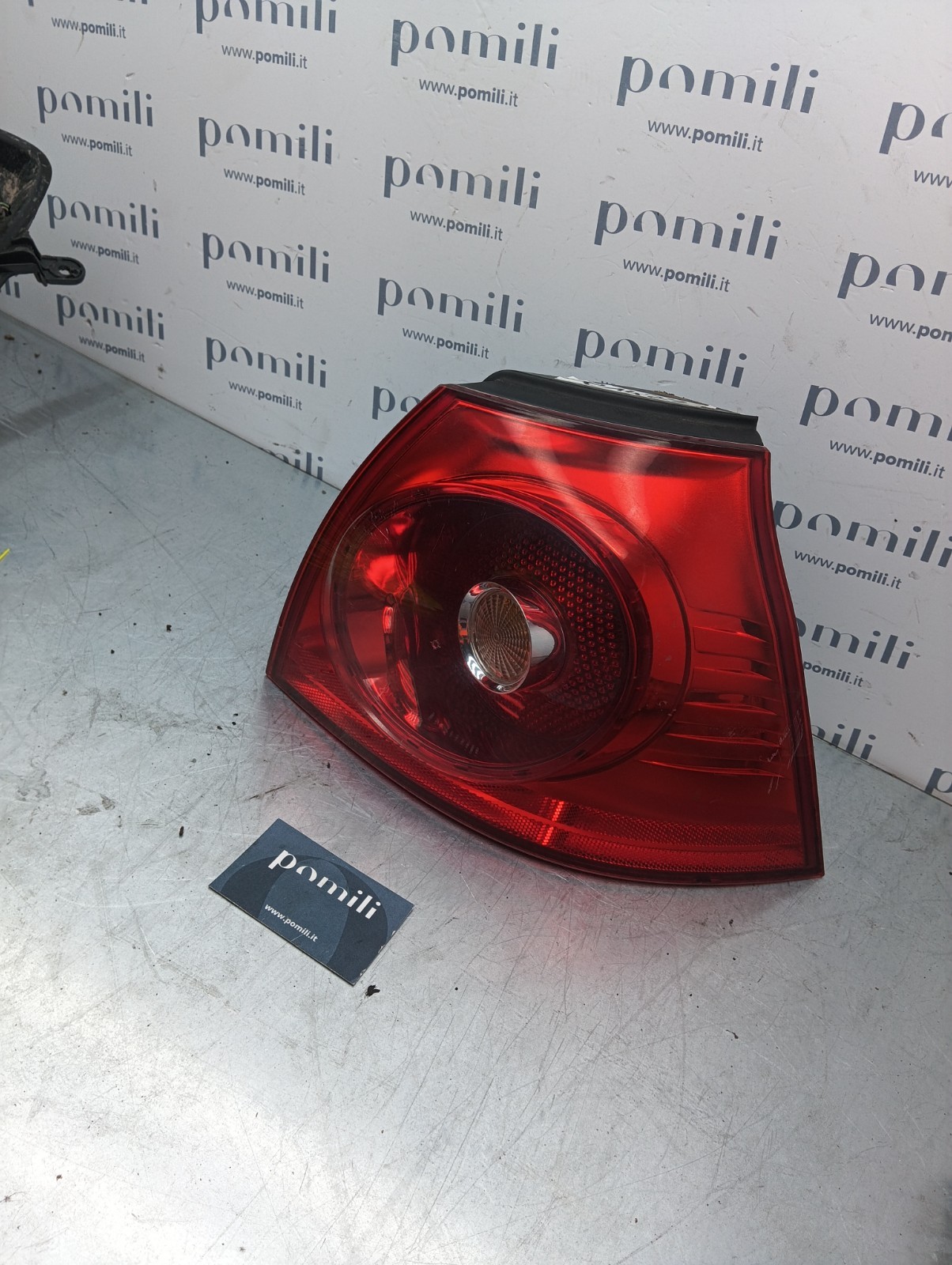 Pomili Fanaleria Volkswagen Golf V fanale posteriore destro OEM 28492202