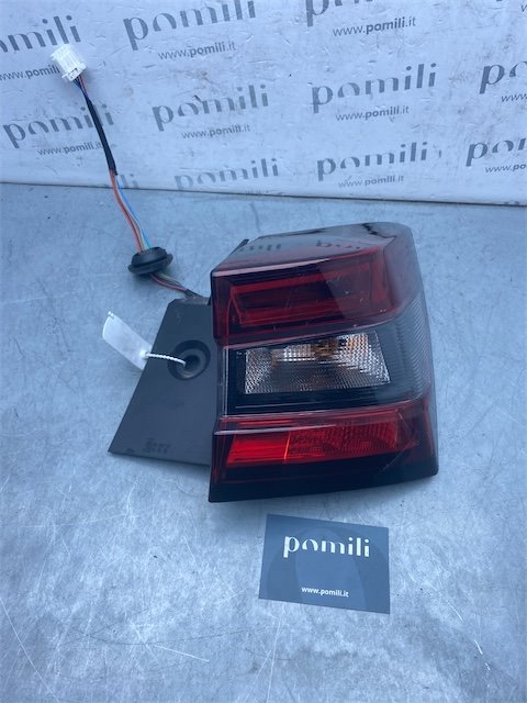 Pomili Fanaleria NISSAN JUKE (F16E) Fanale posteriore destro parte esterna