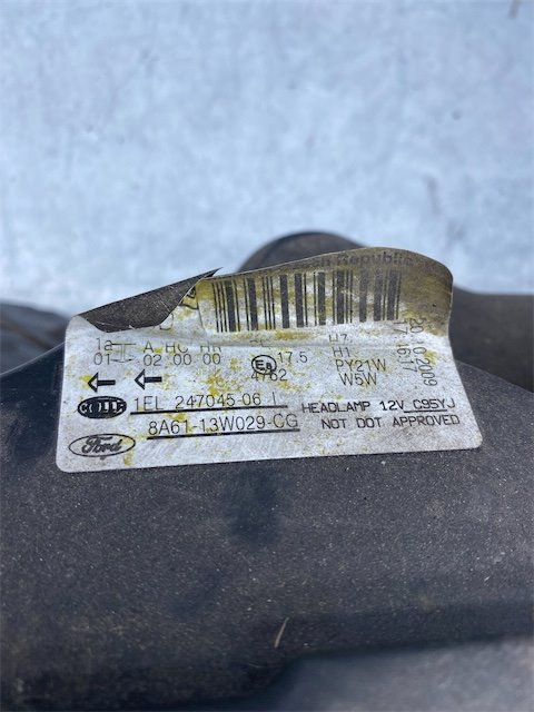 Pomili Fanaleria Ford Fiesta CB1 proiettore destro