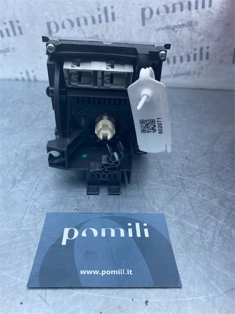 Pomili Climatizzazione SMART FORTWO A/C451 blocco comando climatizzazione usato