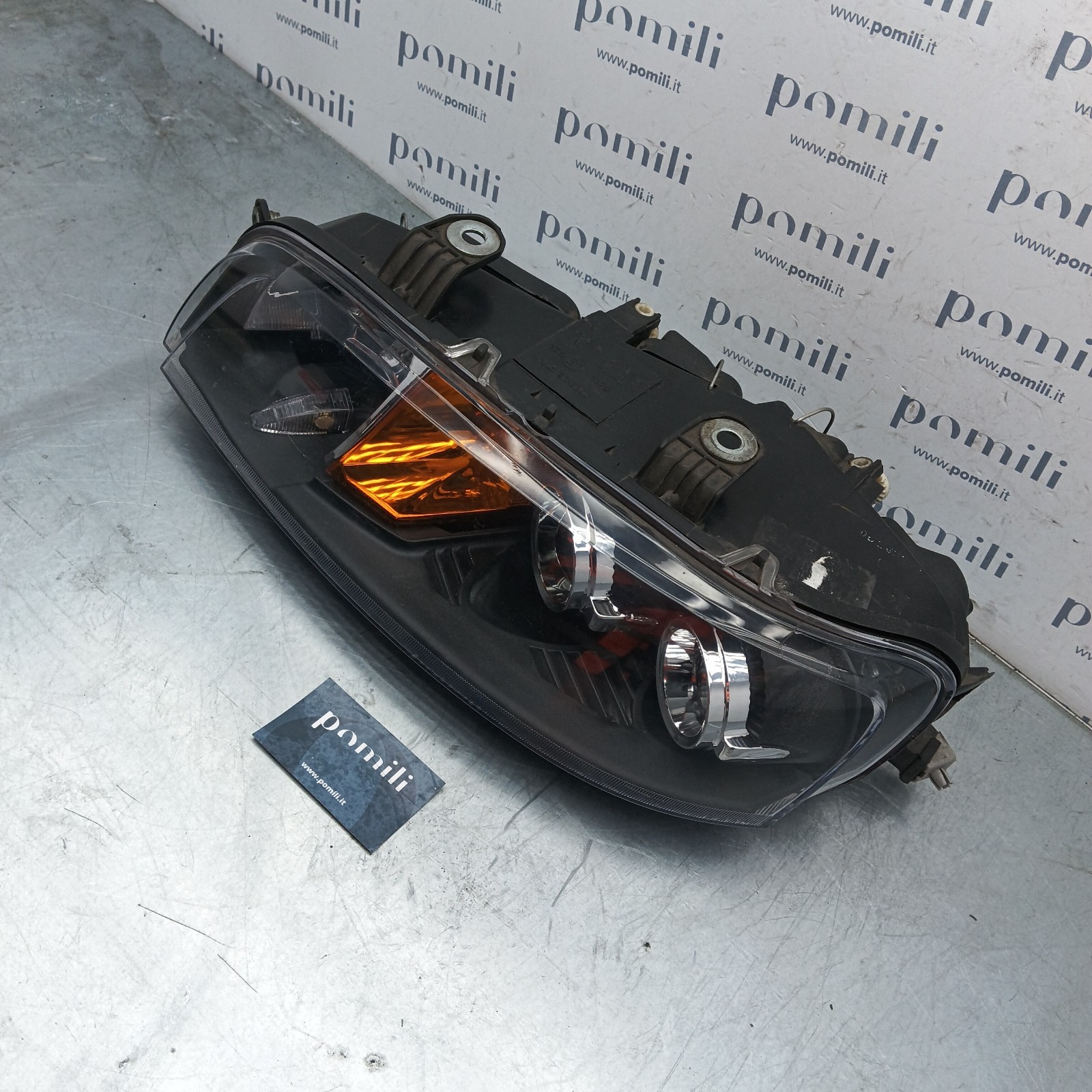 Pomili Fanaleria Fiat Punto 188 faro anteriore sinistro 205958 usato