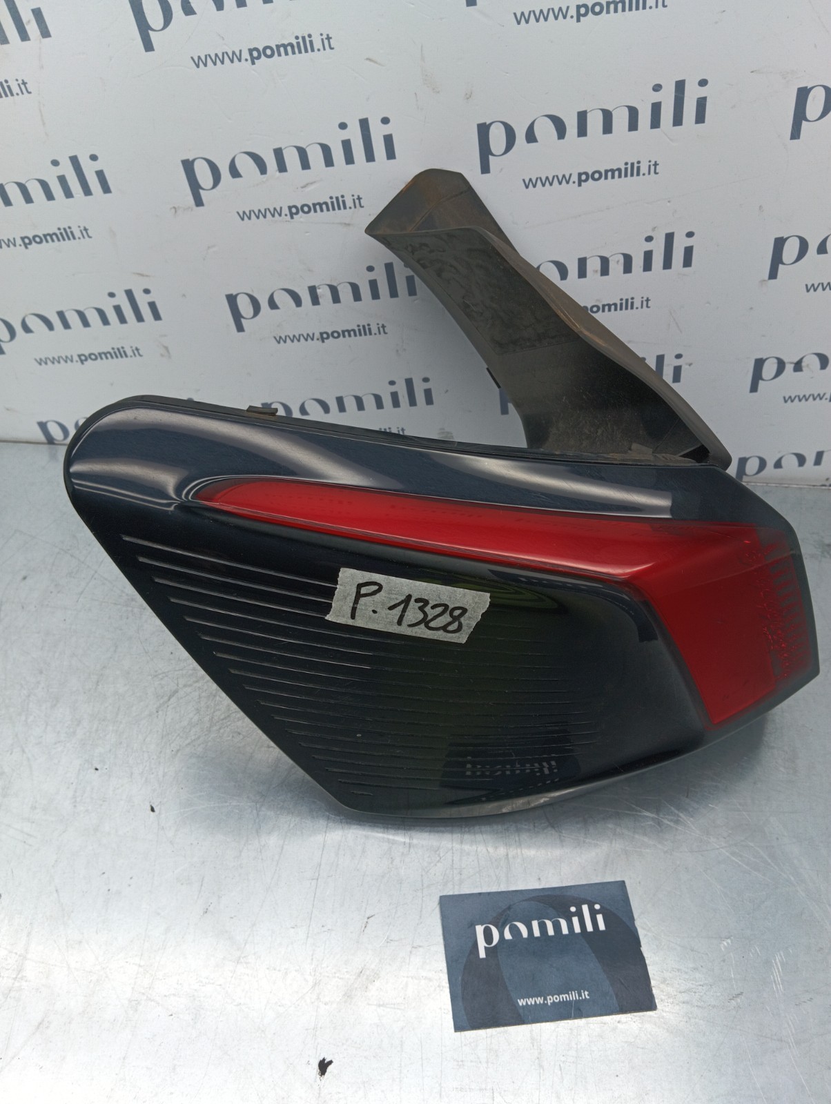 Pomili Fanaleria Peugeot 3008 fanale posteriore sinistro 9810477180 usato