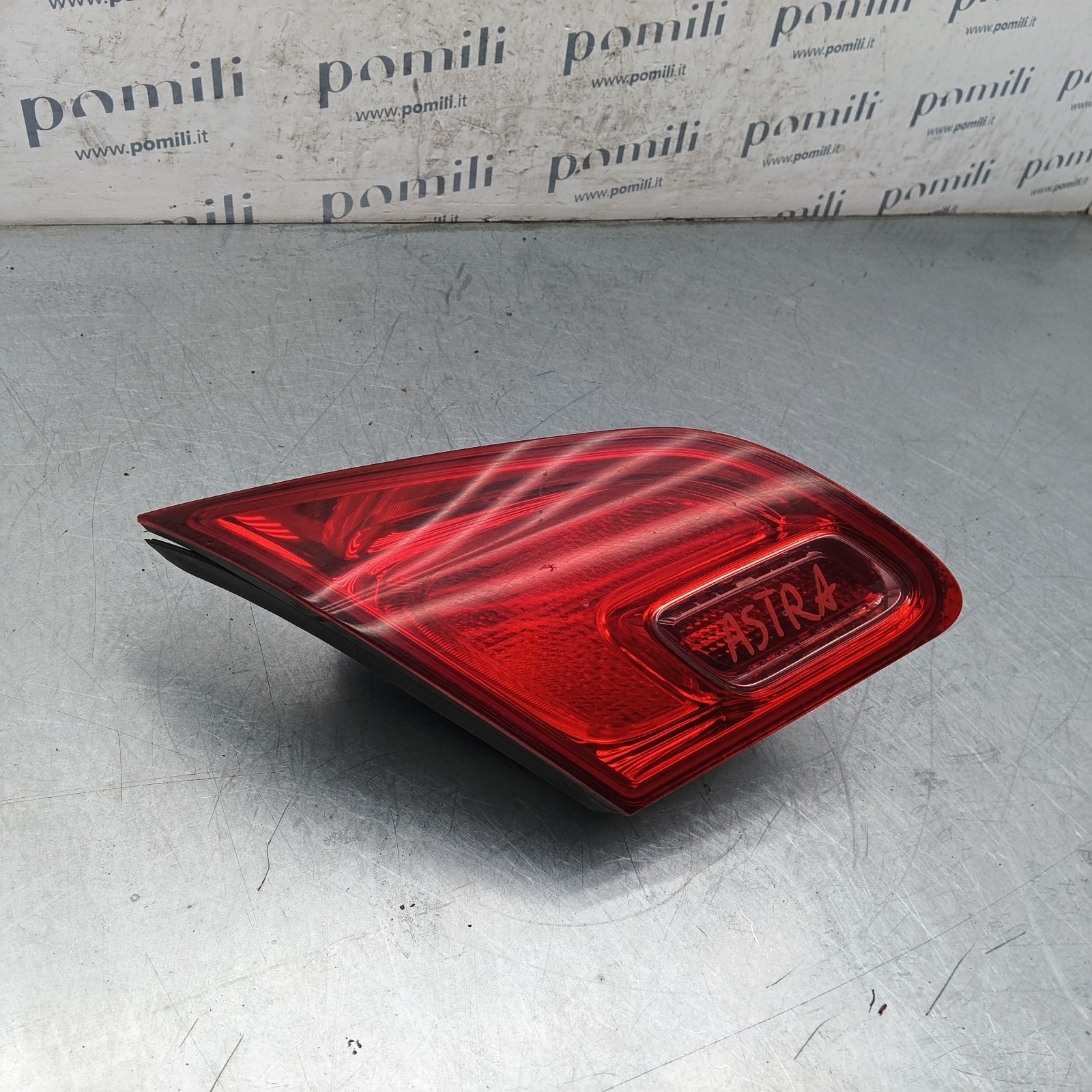Pomili Fanaleria Opel Astra J I090098 fanale posteriore sinistro portellone usato