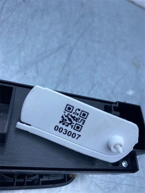 Pomili Rivestimenti interni e parti interne Alzacristallo elettrico Ford Fiesta CB1 anteriore sinistro