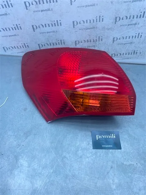 Pomili Fanaleria Kia Venga fanale posteriore sinistro
