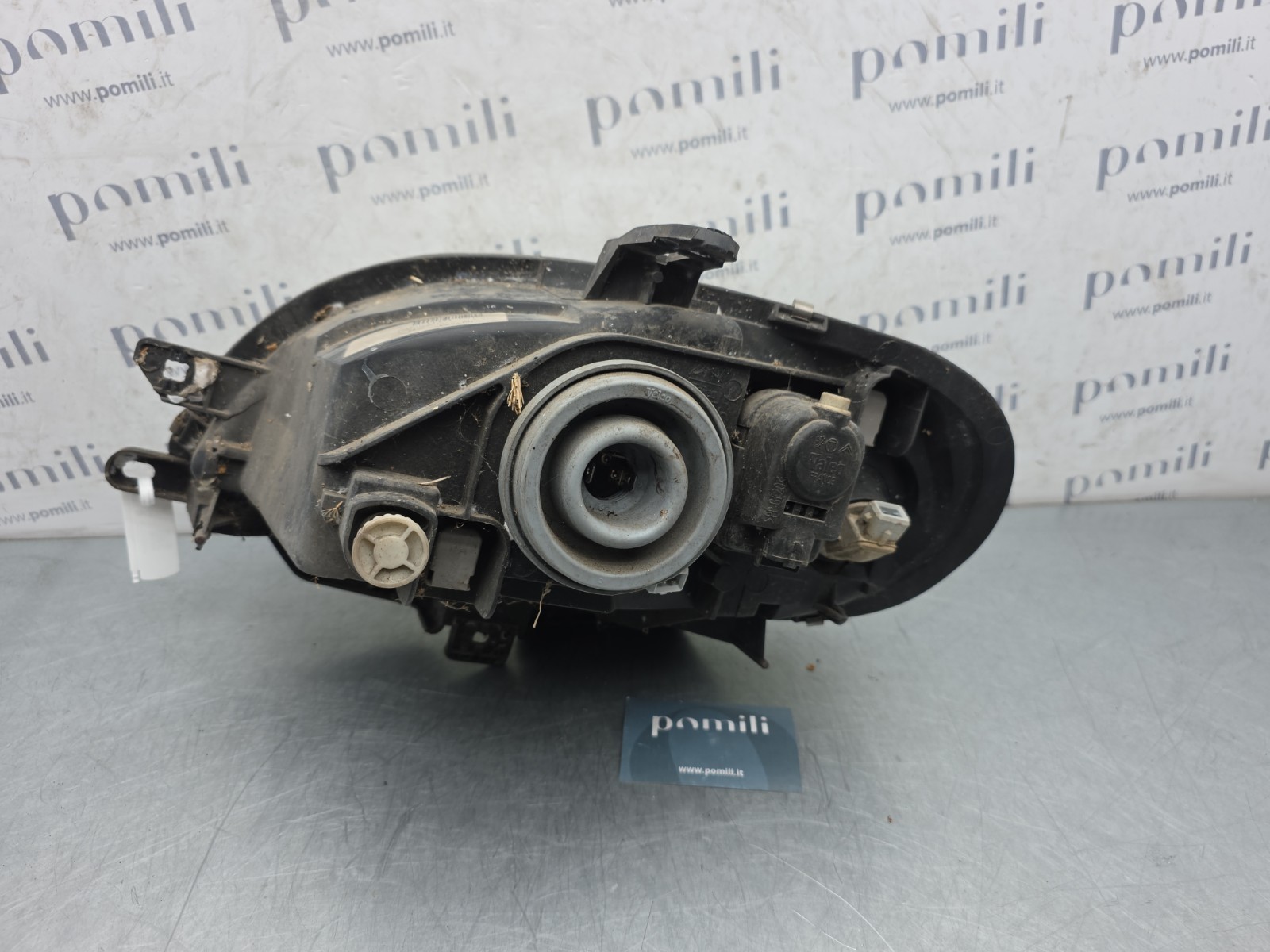 Pomili Fanaleria Citroen Saxo 89004404 faro anteriore destro usato
