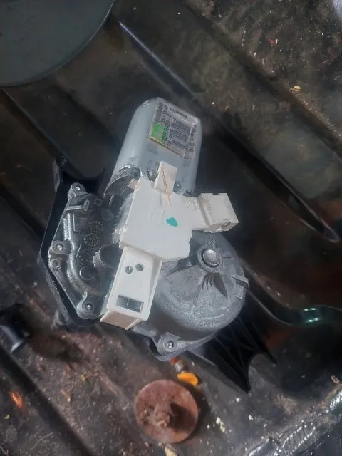 Pomili Cristalli Dacia Duster motorino tergilunotto 2010-2013