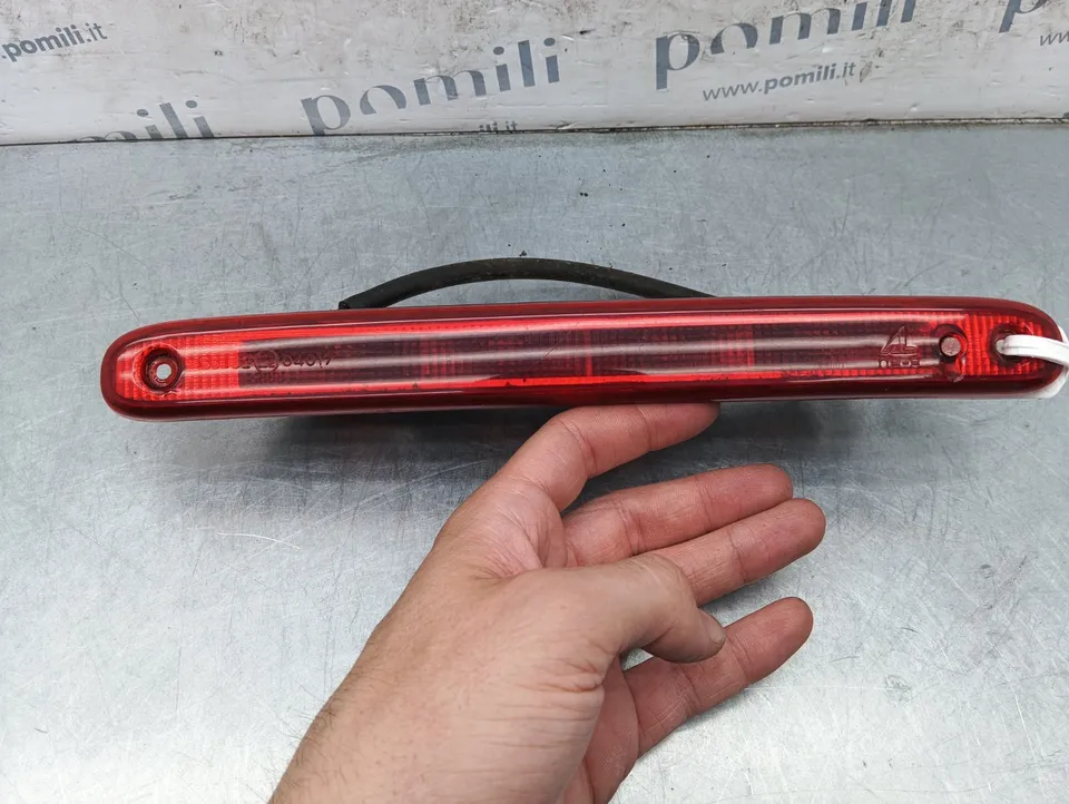 Pomili Fanaleria Terzo stop Toyota Aygo Peugeot 107 Citroën C1 815700H010 usato