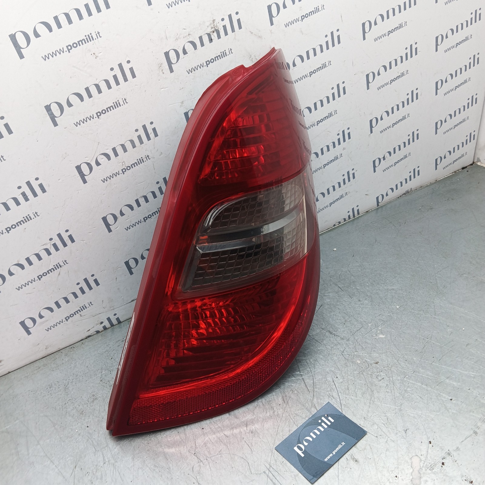 Pomili Fanaleria 89075862 fanale posteriore destro usato