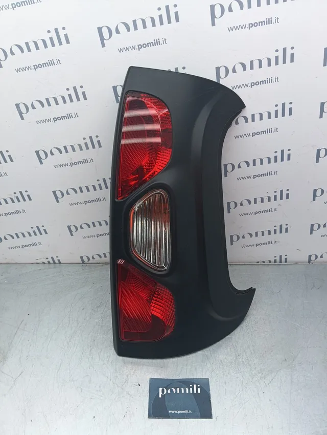 Pomili Fanaleria 519776430 Fiat Panda 4×4 fanale posteriore destro usato