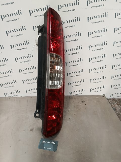 Pomili Fanaleria Fanale post. DX FIAT DOBLO’ CARGO (3C) (07/05>12/11<) fanale destro