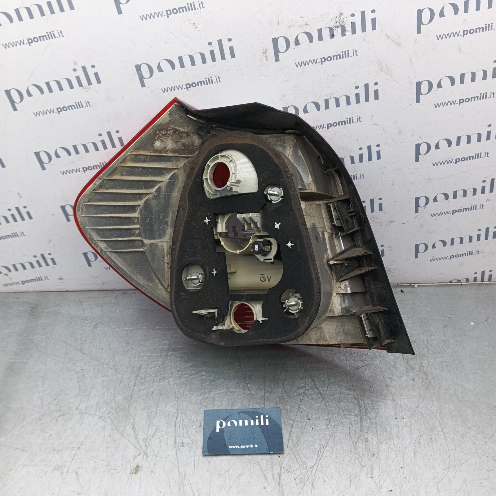 Pomili Fanaleria BMW Serie 1 fanale posteriore destro usato OEM 134051.10