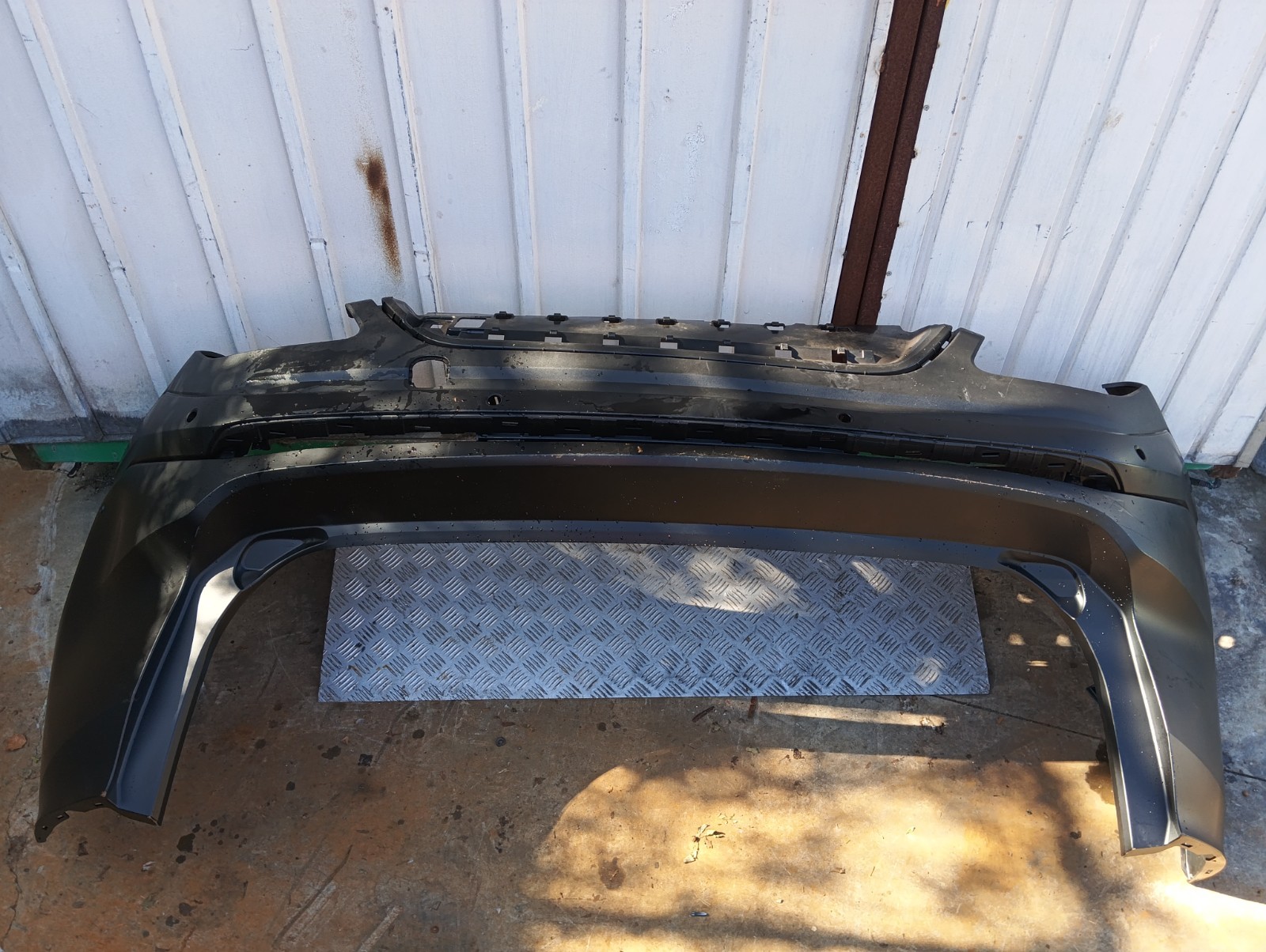 Pomili Paraurti posteriore Ford Edge GT4B17F954 paraurti usato
