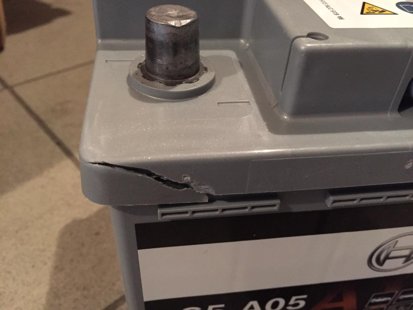 Bosch Batterie S5A05 batteria auto AGM 60 Ah Start/Stop