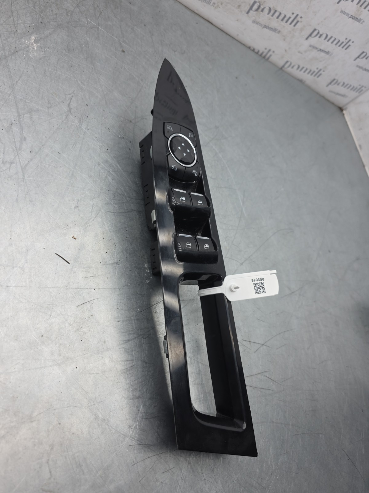 Pomili Rivestimenti interni e parti interne Pulsantiera alzavetri anteriore sinistra Ford Mondeo 2014-2022 DS73-14A564-HD3 usata