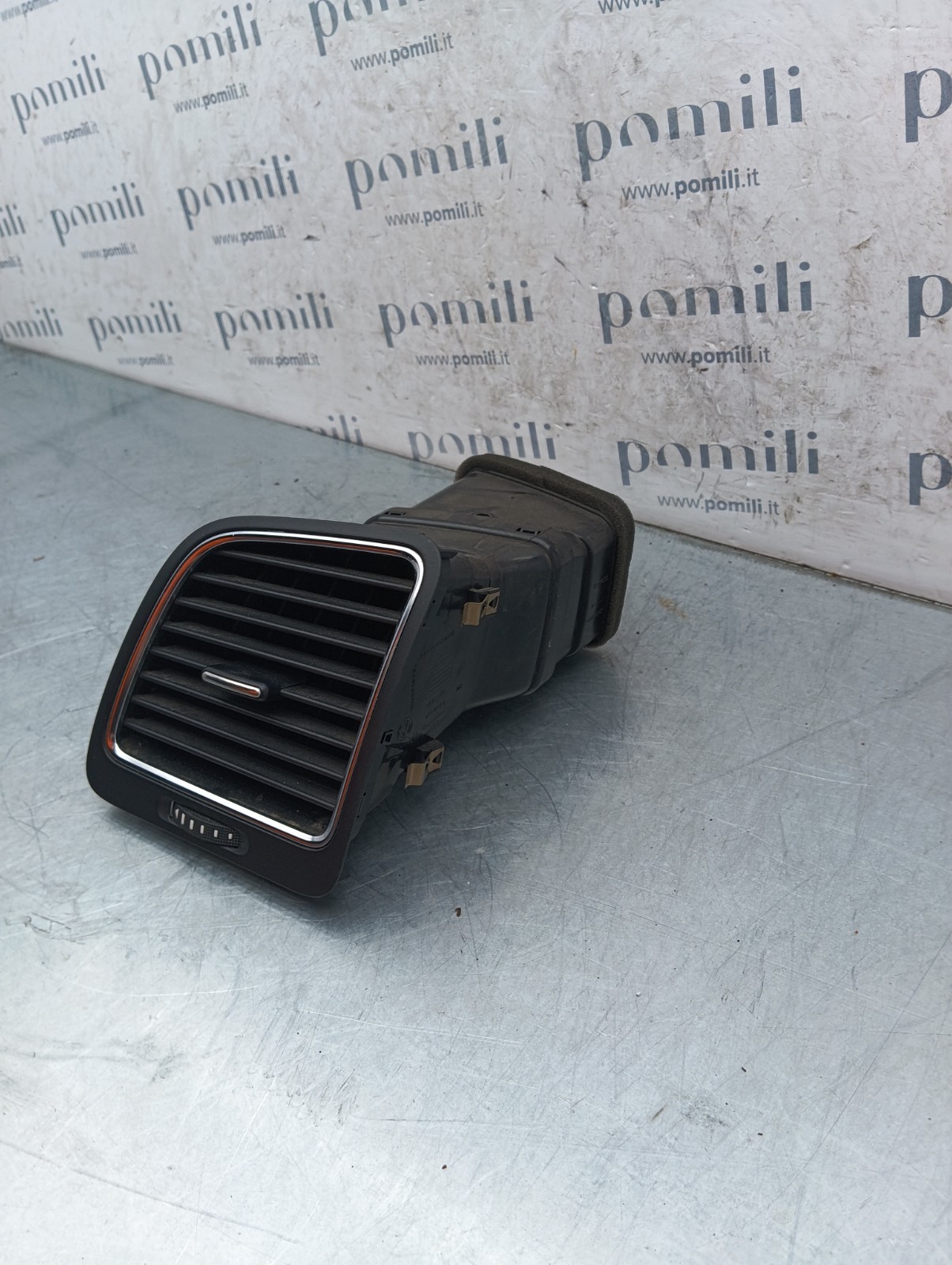 Pomili Climatizzazione Bocchetta aria Volkswagen Sharan 7NO819703D usata