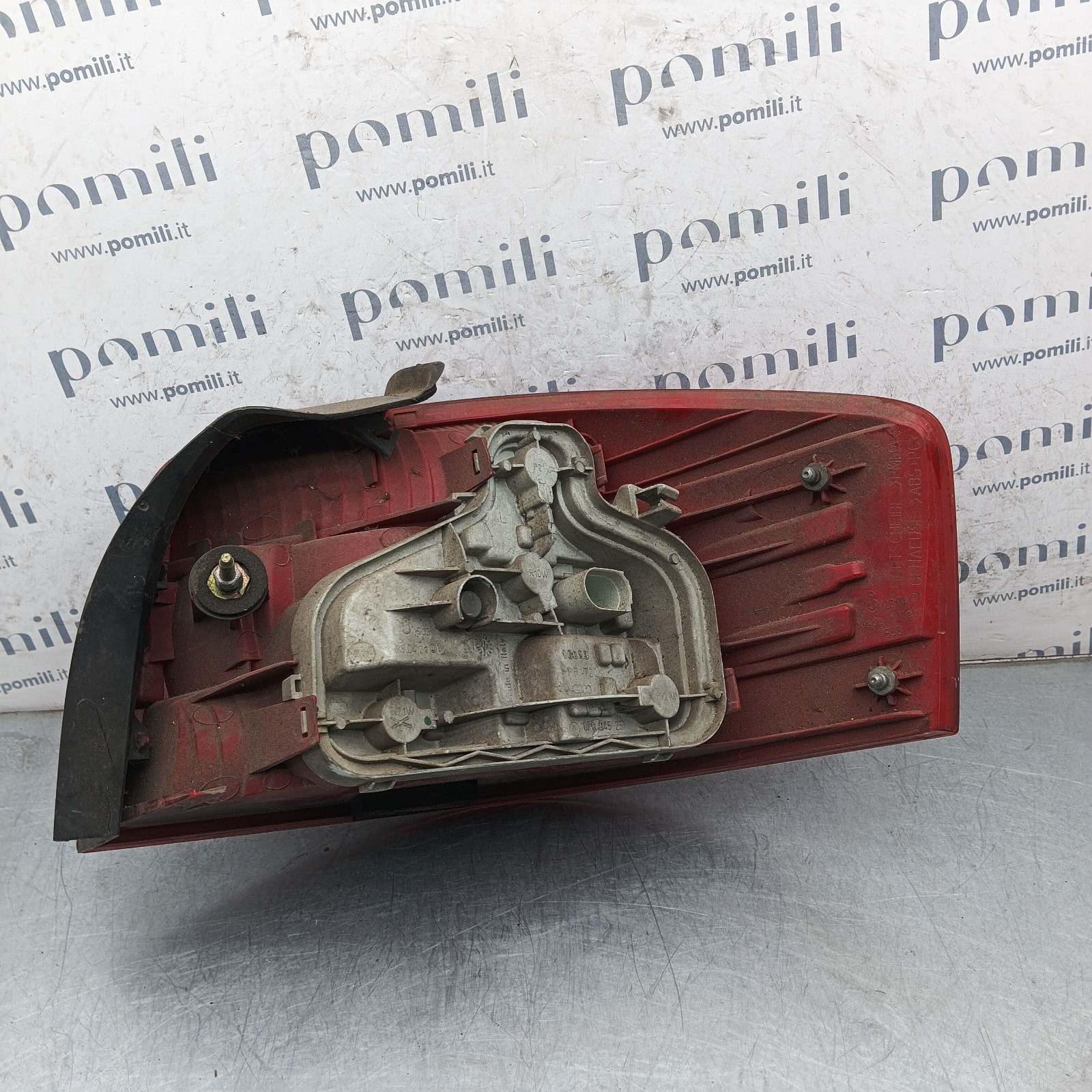 Pomili Fanaleria Audi A3 8P0945257 fanale posteriore sinistro usato