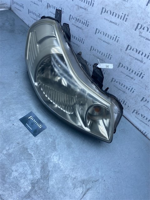 Pomili Fanaleria Proiettore DX Fiat Sedici (3B) (02/06>11/11<) faro anteriore