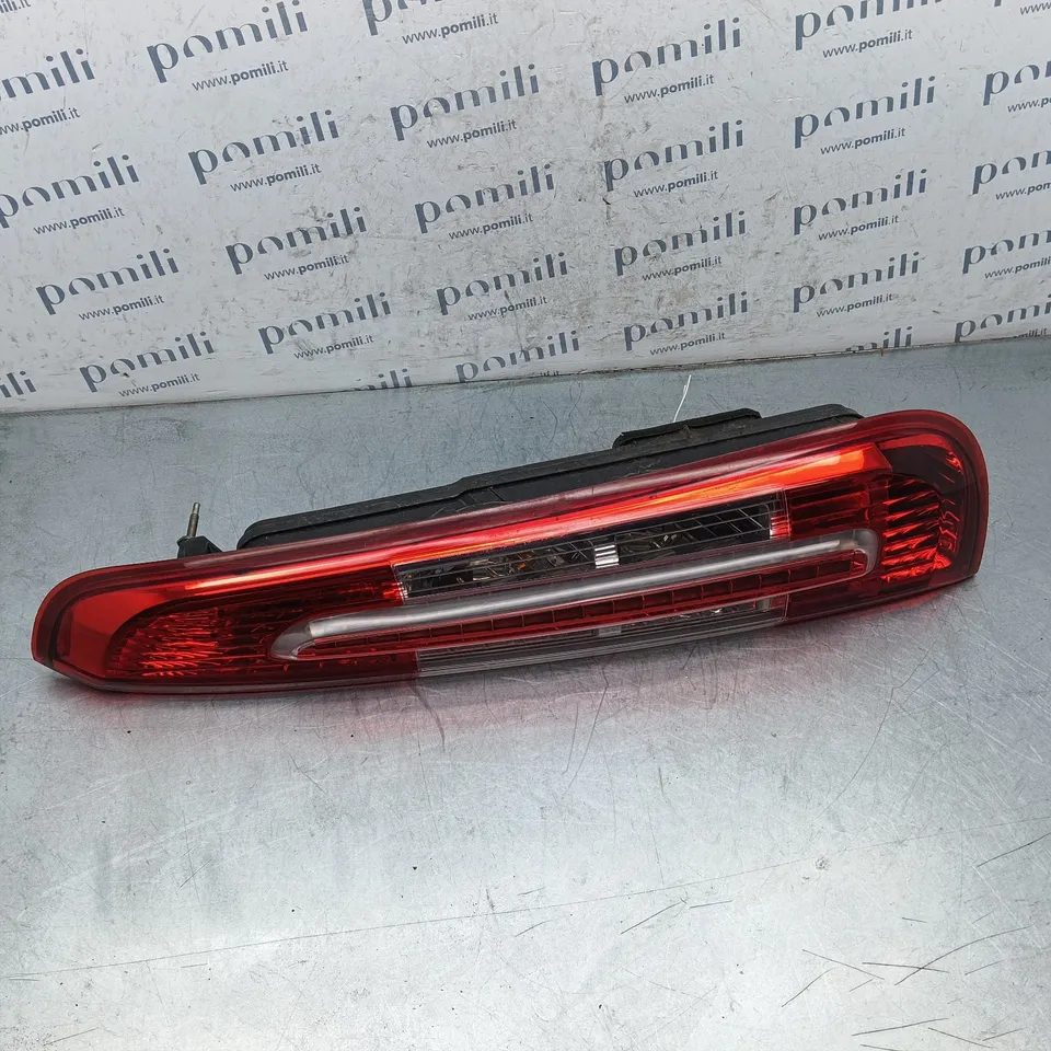 Pomili Fanaleria Ford Focus C-Max M51-13N411-AA fanale destro usato