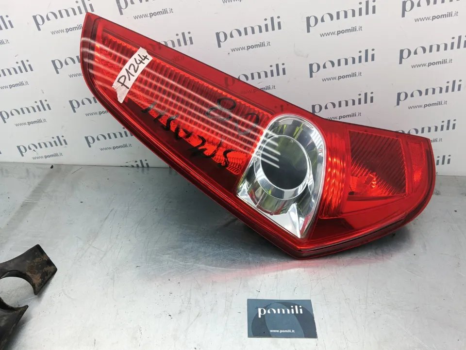 Pomili Fanaleria Suzuki Splash fanale sinistro usato OEM 89071589