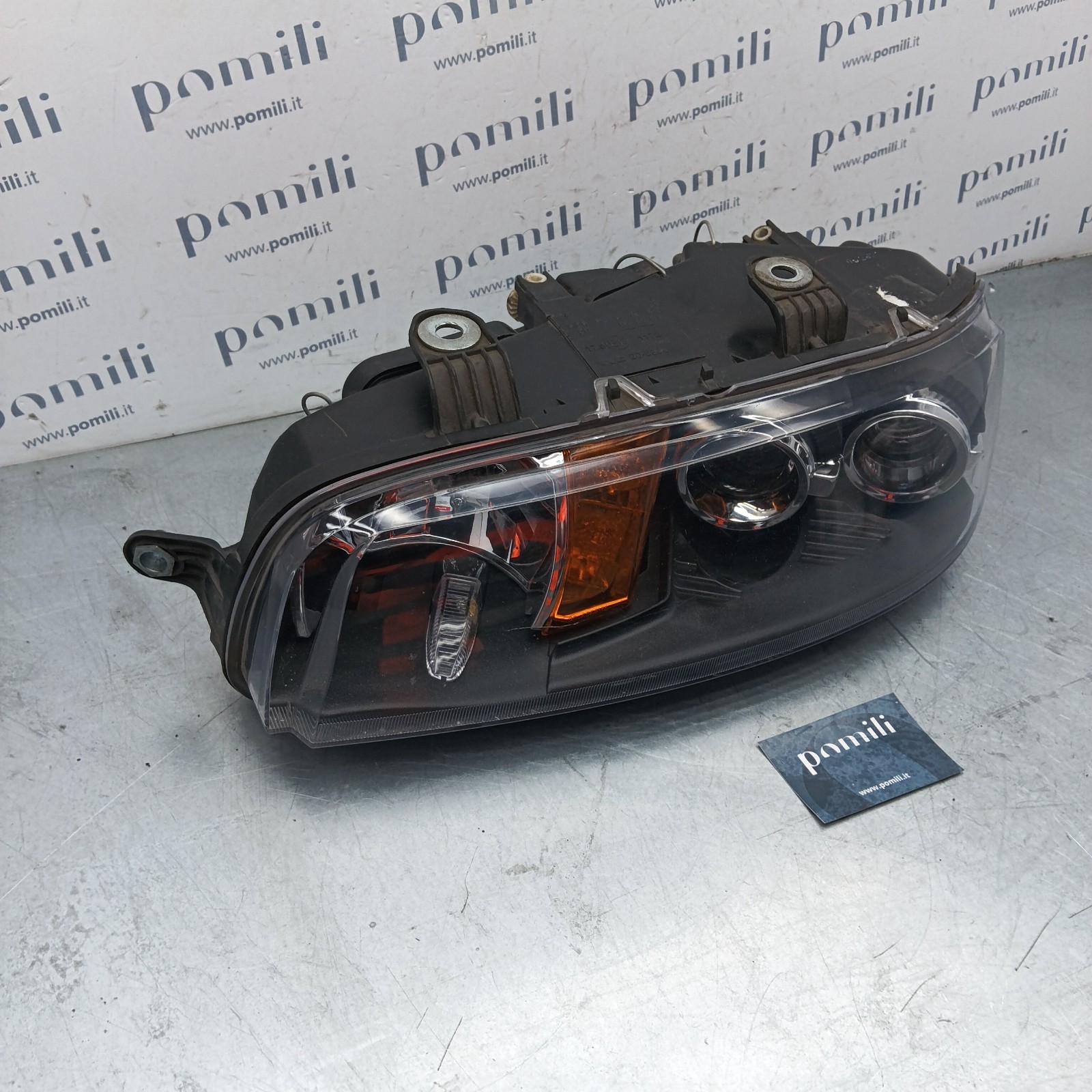 Pomili Fanaleria Fiat Punto 188 faro anteriore sinistro 205958 usato