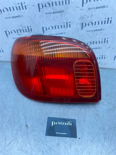 Pomili Fanaleria TOYOTA YARIS fanale posteriore sinistro FRP