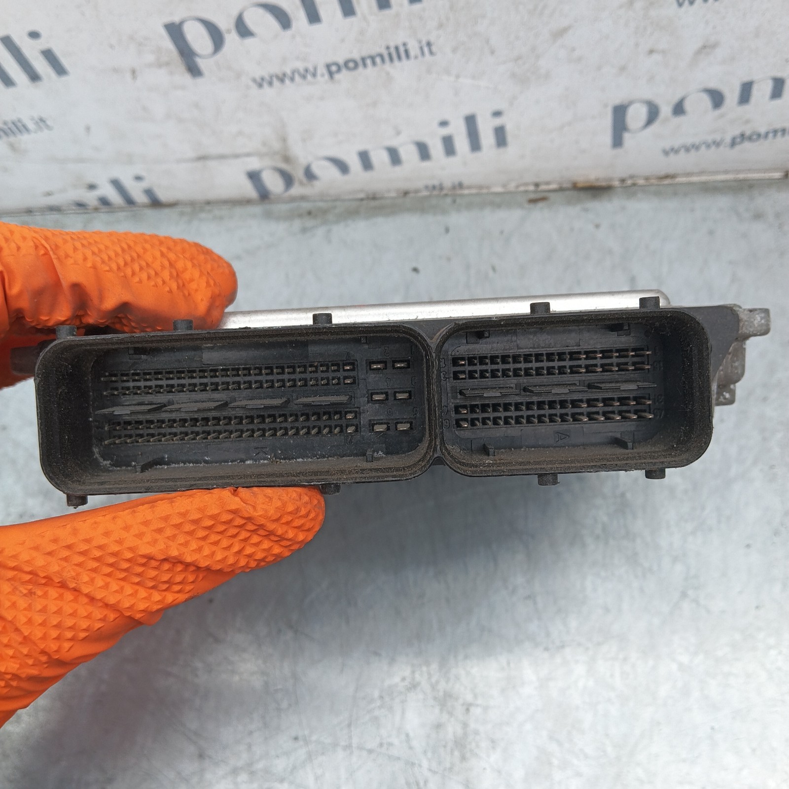 Pomili ECU Volkswagen Golf 5 03G906021QJ Centralina motore usata