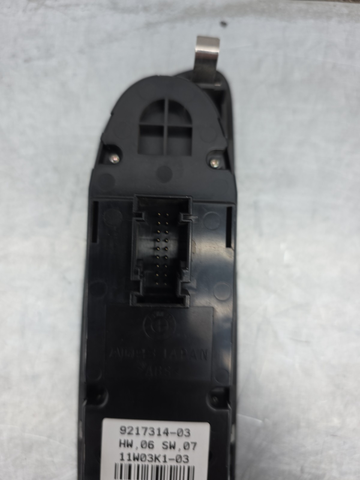 Pomili Rivestimenti interni e parti interne Pulsantiera anteriore sinistra BMW S1 120d (E82) 11W03K1-03