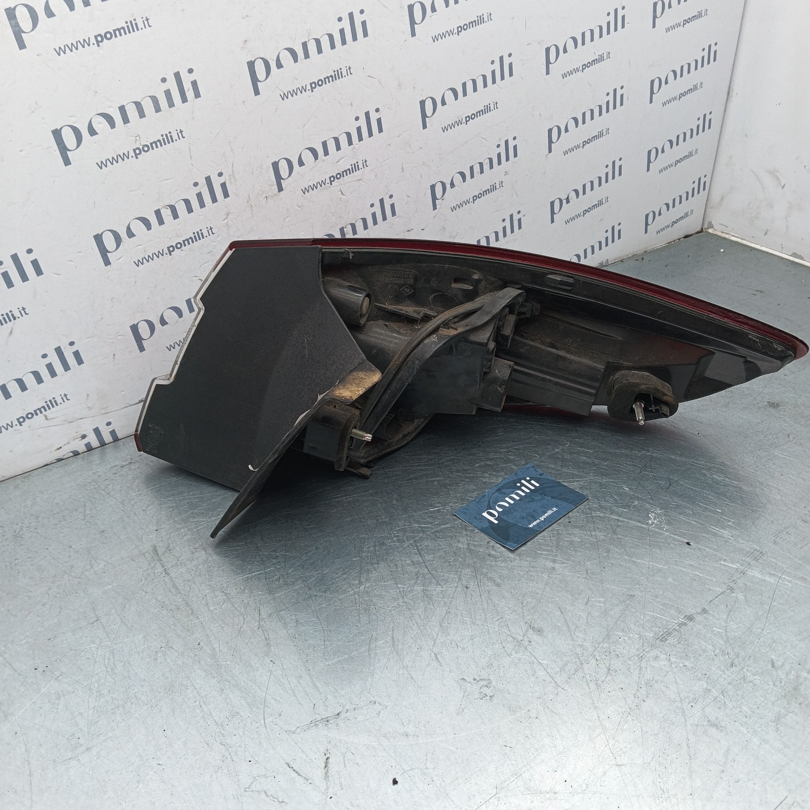 Pomili Fanaleria Fanale posteriore sinistro Renault Megane III 26555001R usato
