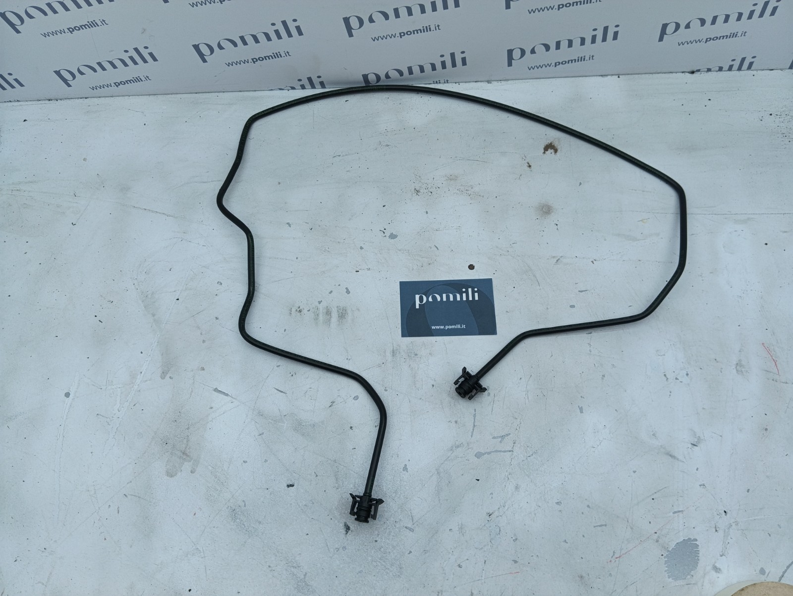 Pomili Motore e cambio con supporti Ford 1428229 tubo di raffreddamento nuovo