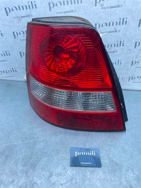Pomili Fanaleria Kia Sorento 1a Serie fanale posteriore sinistro