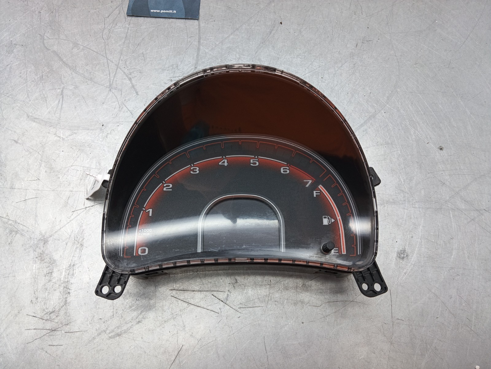 Pomili Rivestimenti interni e parti interne J00-3820010DB quadro strumenti DR Zero 2015-2019 usato