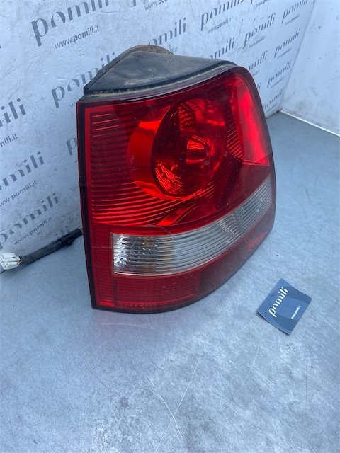 Pomili Fanaleria Kia Sorento 1a Serie fanale posteriore sinistro