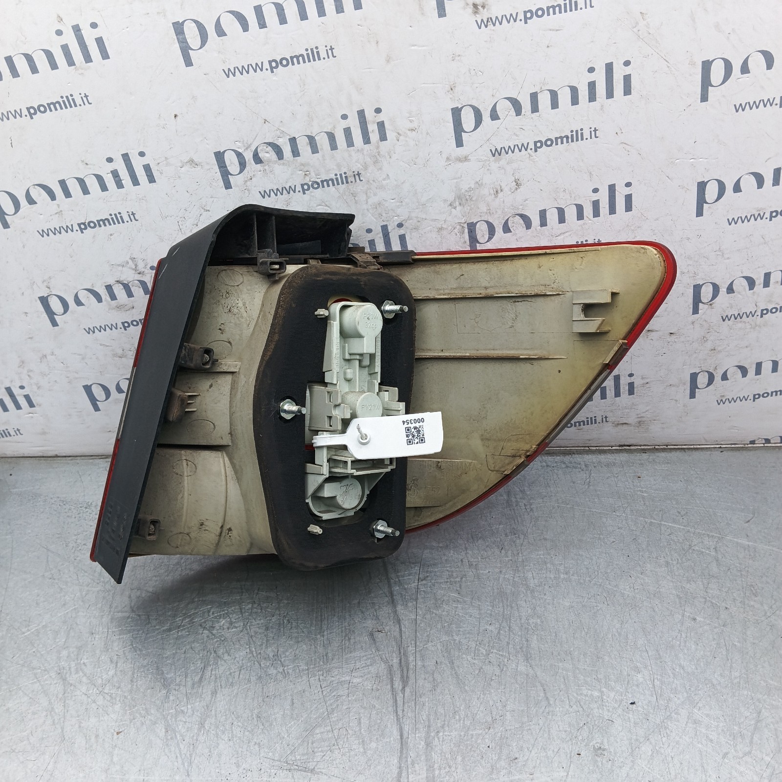 Pomili Fanaleria Classe B W245 fanale posteriore sinistro usato