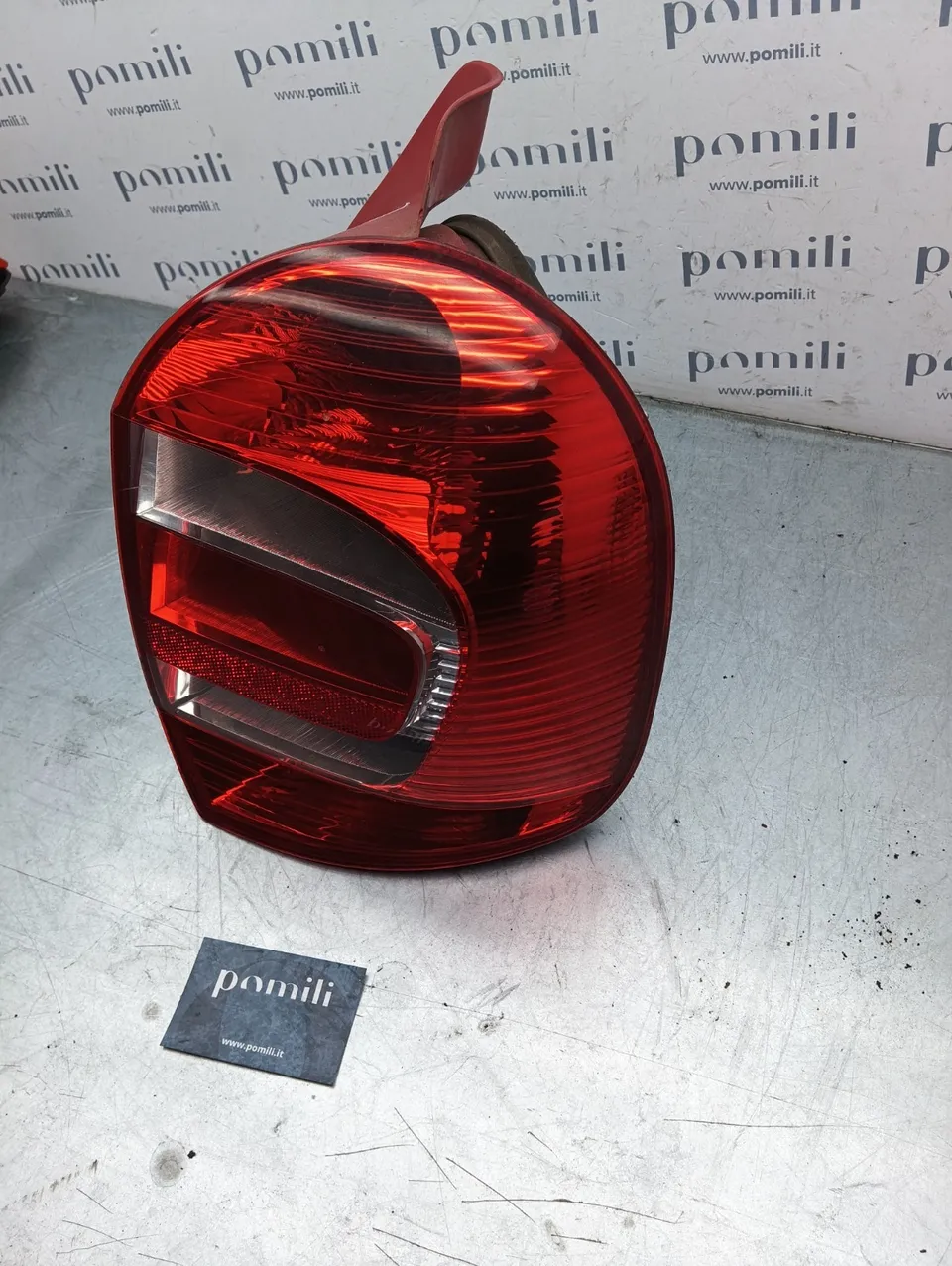 Pomili Fanaleria Fanale posteriore destro Renault Modus Grand Modus 8200658413 usato