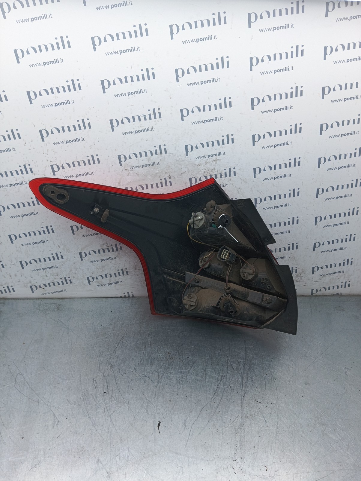 Pomili Fanaleria fanale posteriore destro LED Ford Focus III BM51-13404-BL usato