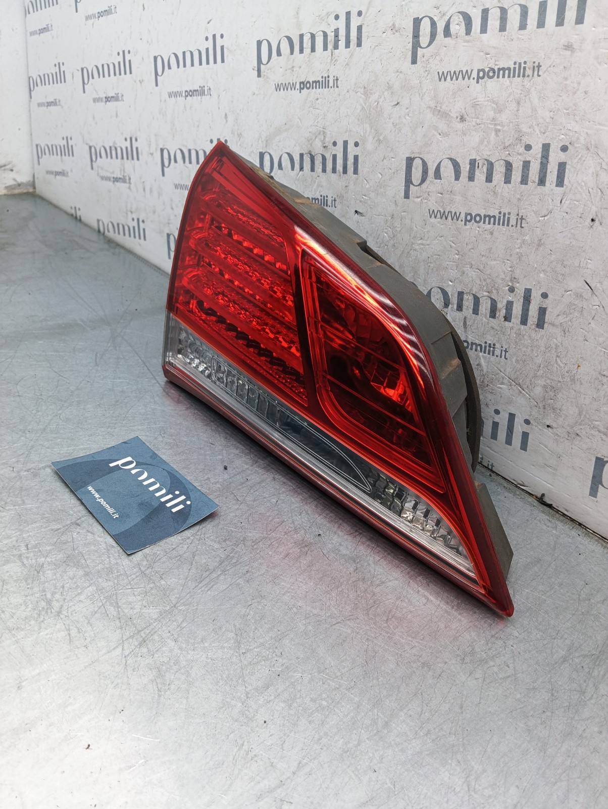 Pomili Fanaleria Hyundai i40 fanale posteriore interno sinistro 92403-3Z300 usato