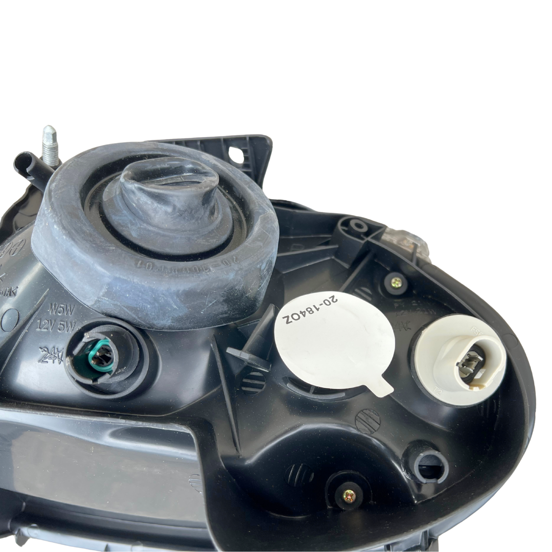 Sara Autoricambi Fanaleria Renault Clio I (98-01) faro anteriore destro
