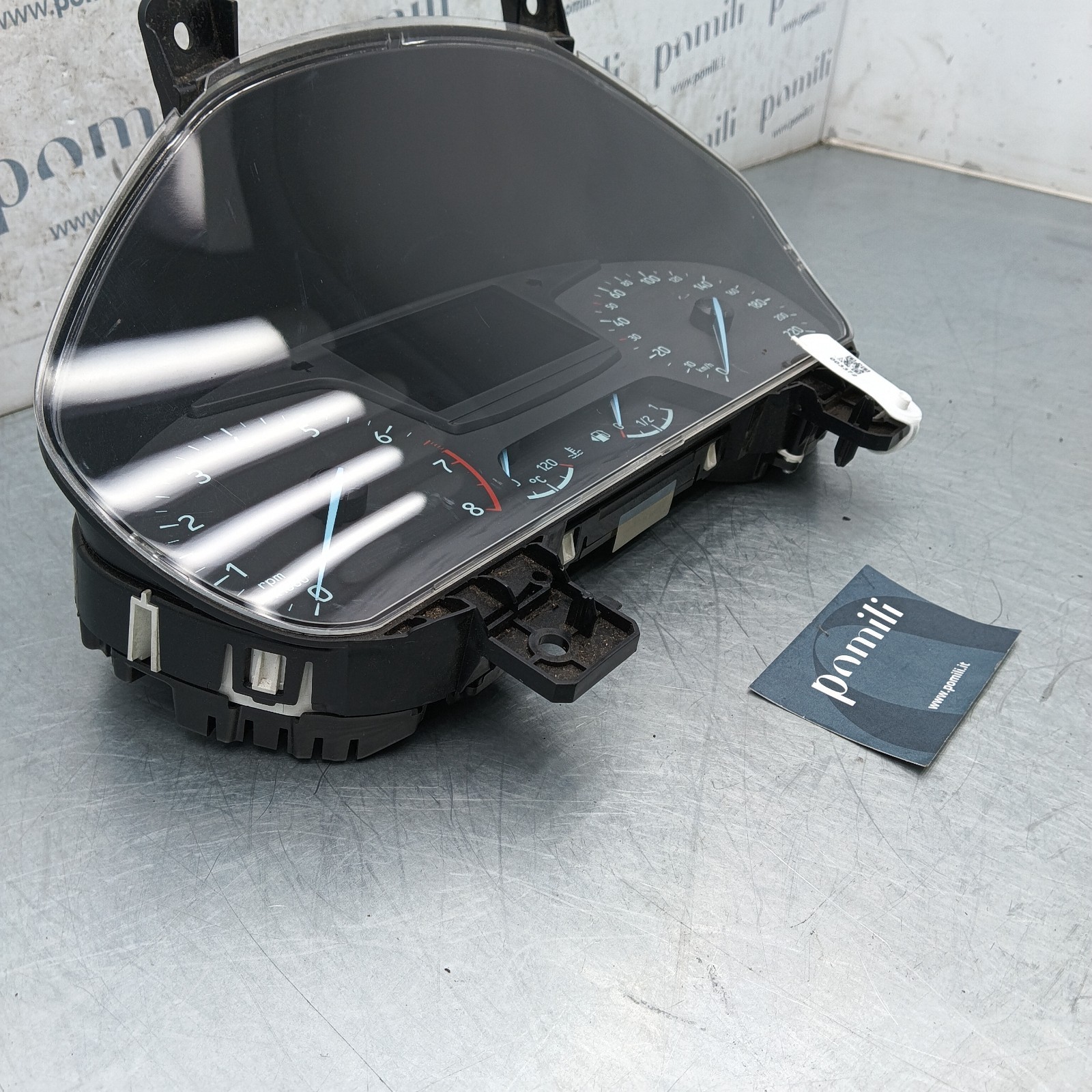 Pomili Rivestimenti interni e parti interne Quadro strumenti Ford Fiesta VII H1BT-10849-BAK usato